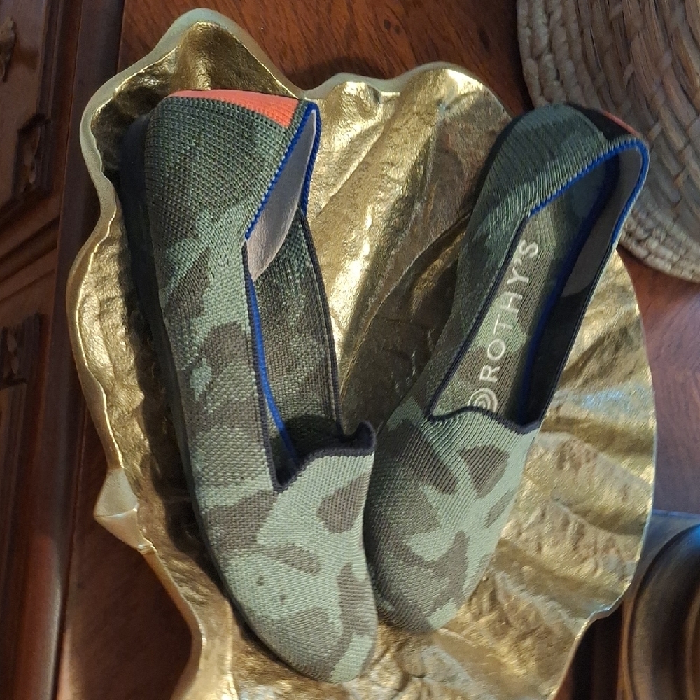 Rothy's Camouflage Flats with Blue Trim - Picture 4 of 5
